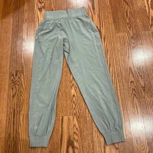 lululemon gray jogger